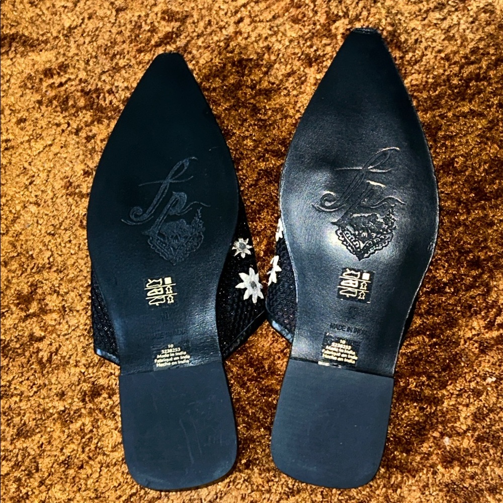 Free People Black and White Star Mules - Picture 3 of 7